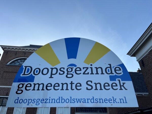 Doopsgezind Sneek kerkgebouw logo